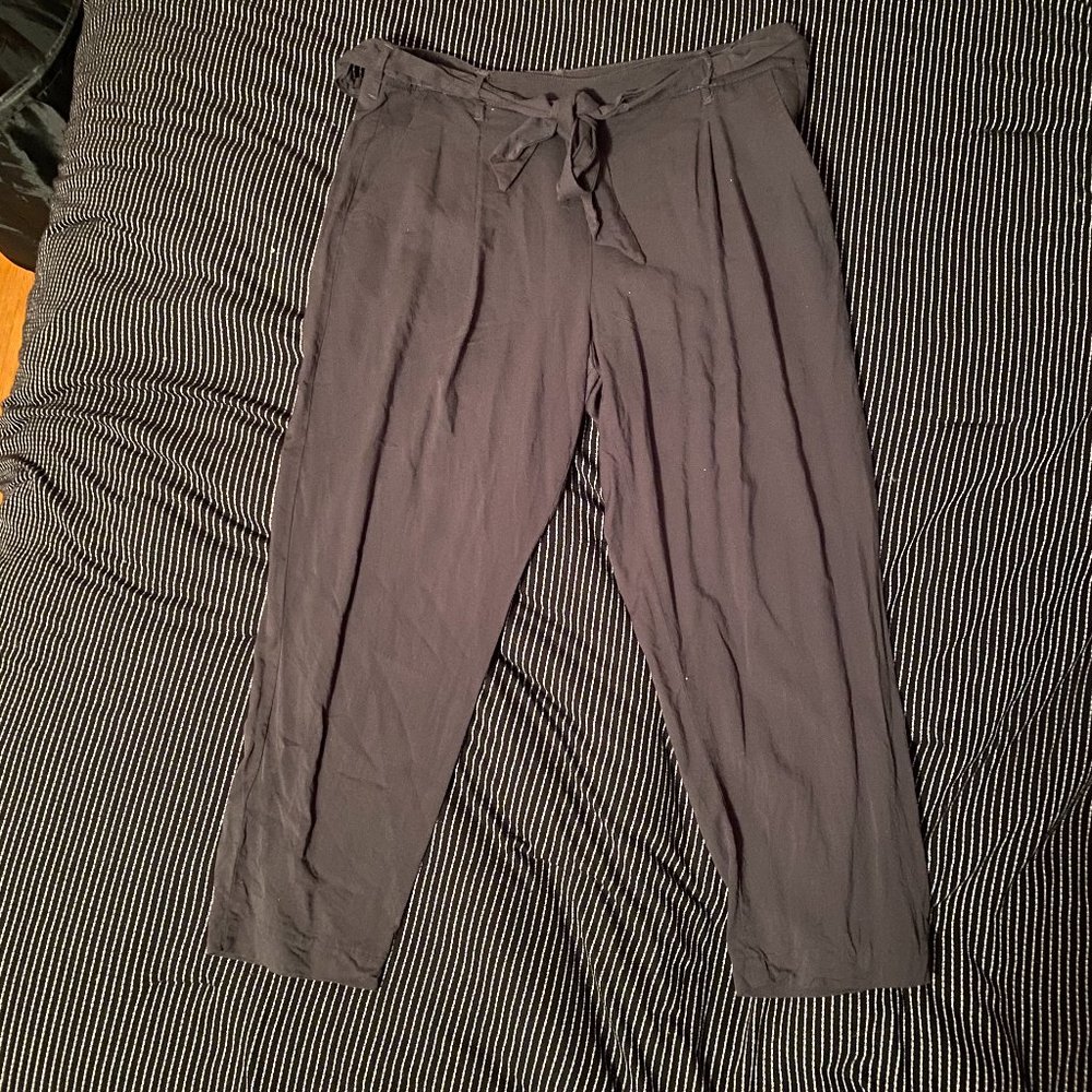 DARK GRAY PANTS WITH TIE BELT